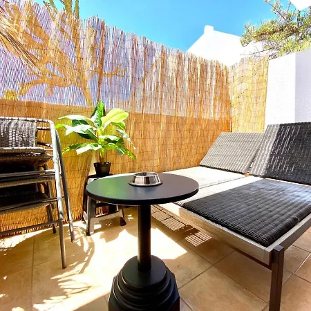 One Bedroom Parque Cattleya In