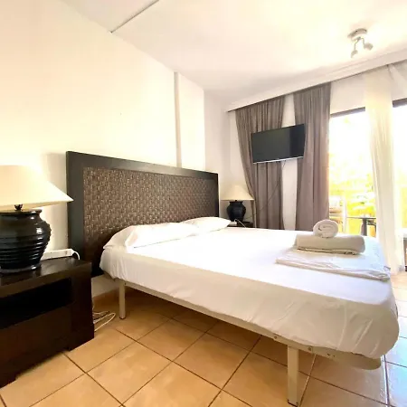 One Bedroom Parque Cattleya In Playa de las Americas (Tenerife)