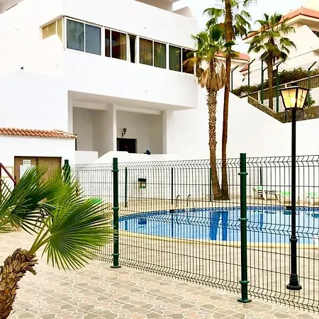 One Bedroom Parque Cattleya In