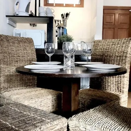 One Bedroom Parque Cattleya In Πλάγια ντε λας Αμέρικας
